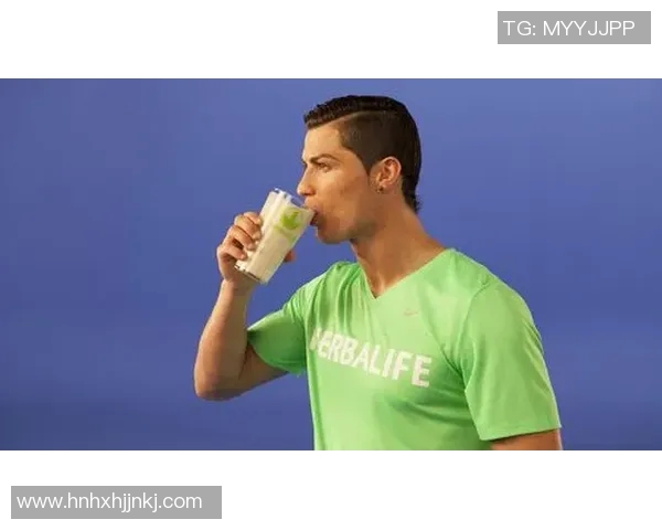 足球明星时尚风采大赏精美图片合集尽显球场魅力与个人风格